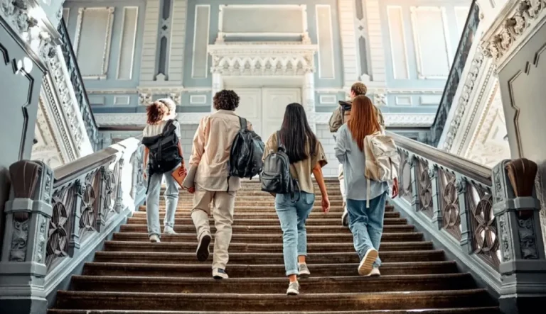 How to Choose the Right University in Europe for Your Career Goals